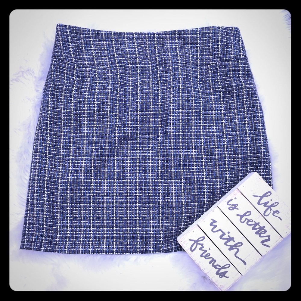 ❤️Perfect for Fall ...LOFT Tweed Skirt! Size 8.